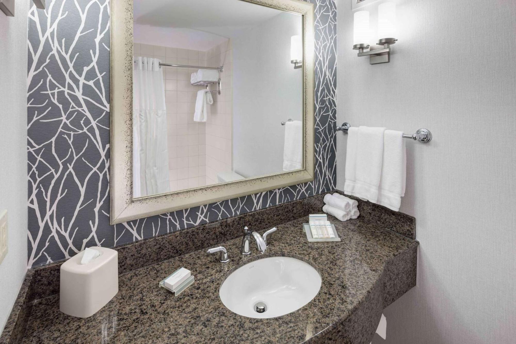 Hilton Garden Inn Detroit/Novi Esterno foto